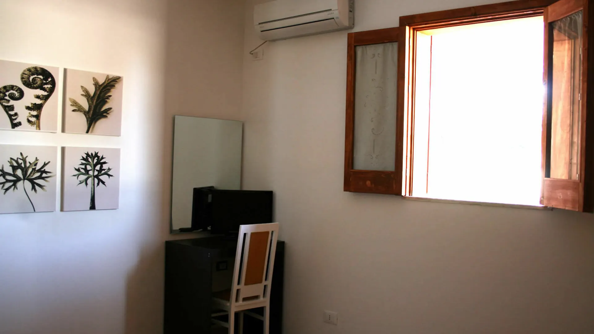 B&B Villa Francesco Casuzze 3*,