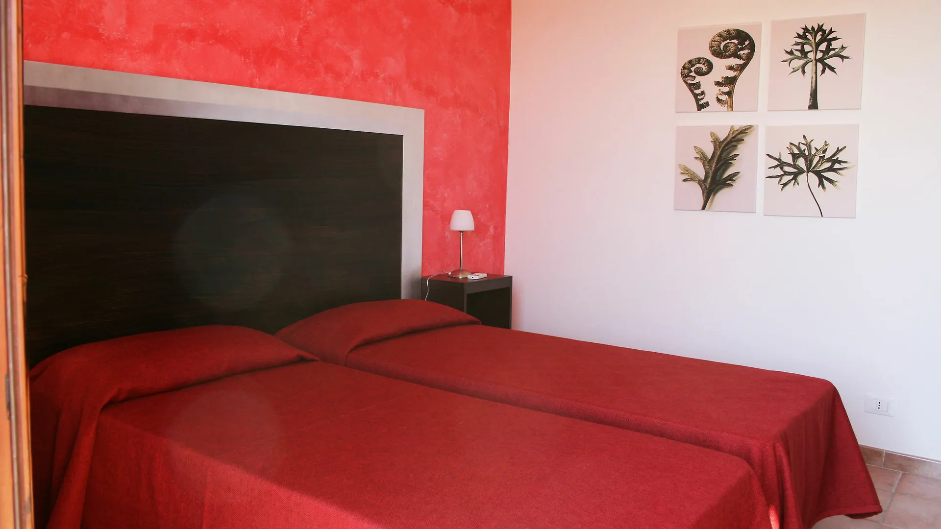 B&B Villa Francesco Casuzze 3*,  이탈리아